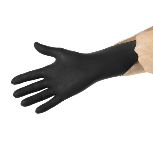 Nitril-Handschuh schwarz anziehen