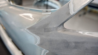 Mirka Plastic Repair Solution  in Arbeit 