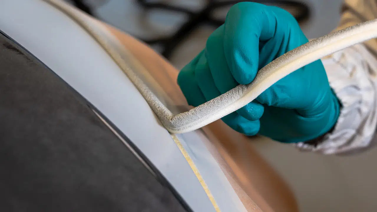 FINIXA Anwendung vorne von Schaumfstoffband für Falzen